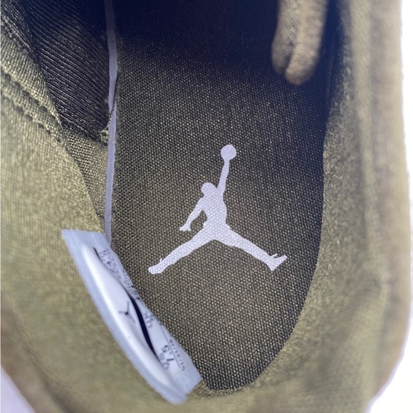 Womens NIKE AIR JORDAN
FUTURE Olive Trainers AR0726-300 - Picture 10 of 15